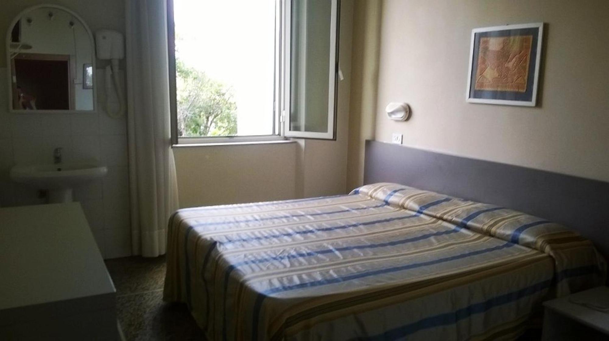 Hotel Moderno Pisa Camera foto