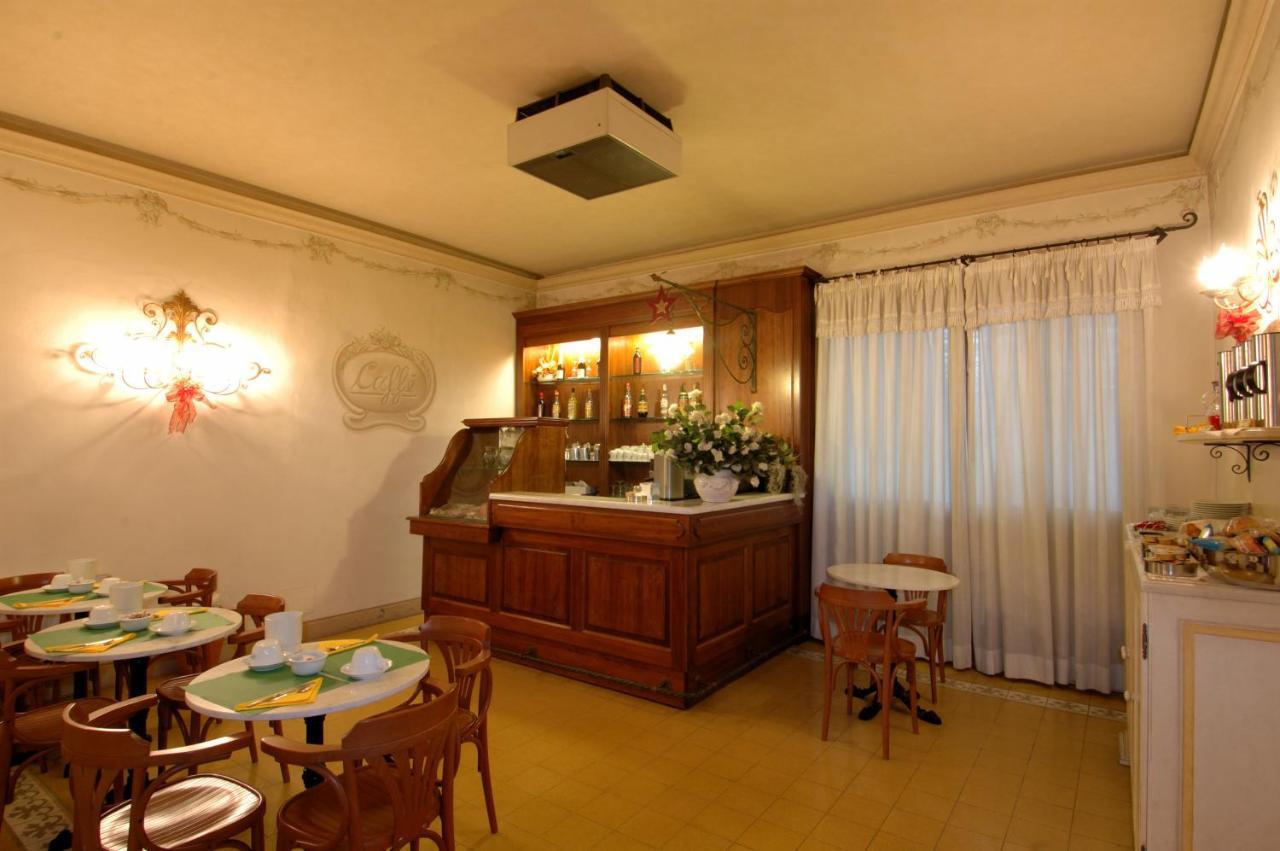 Hotel Moderno Pisa Esterno foto