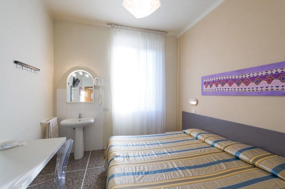 Hotel Moderno Pisa Esterno foto