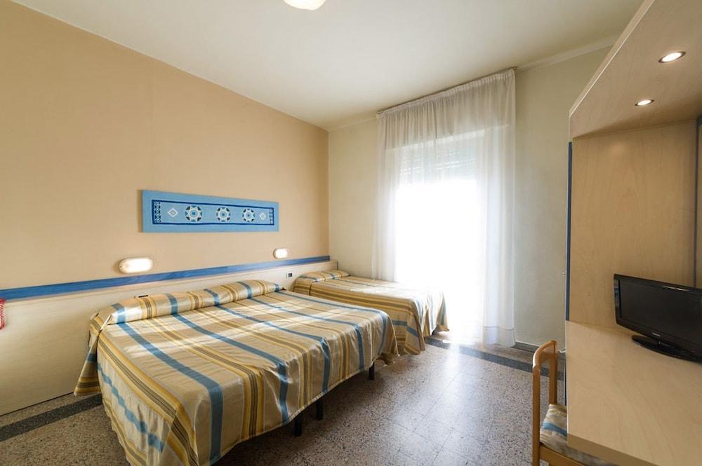 Hotel Moderno Pisa Esterno foto