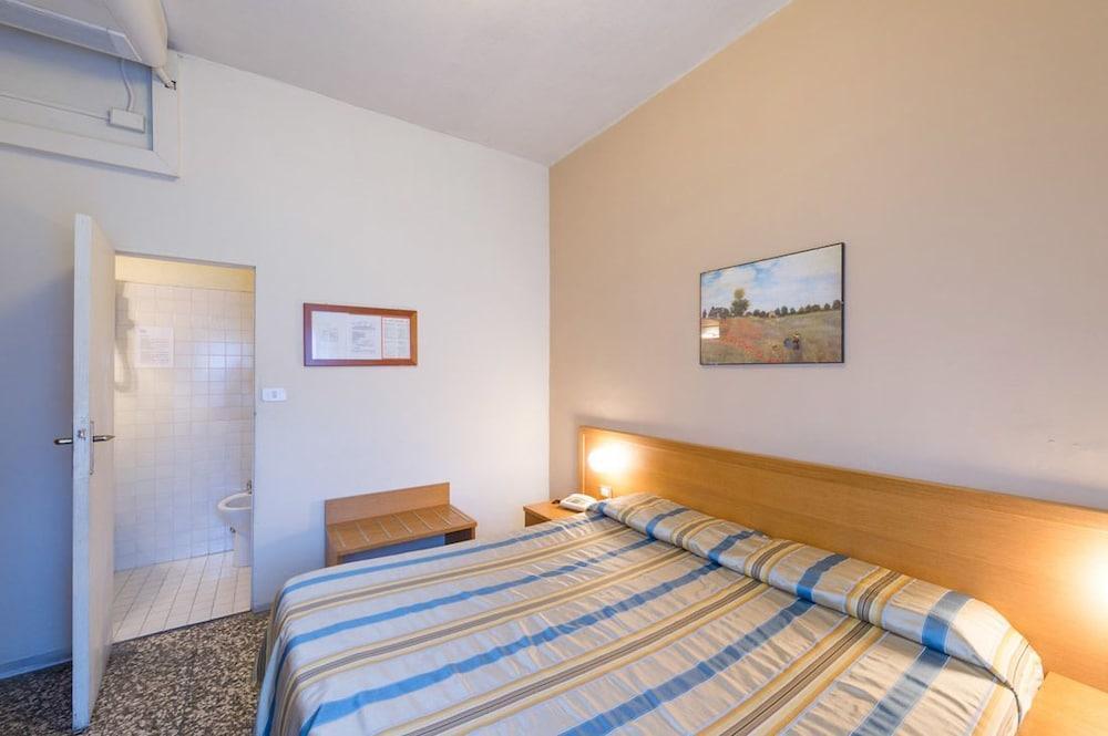 Hotel Moderno Pisa Esterno foto