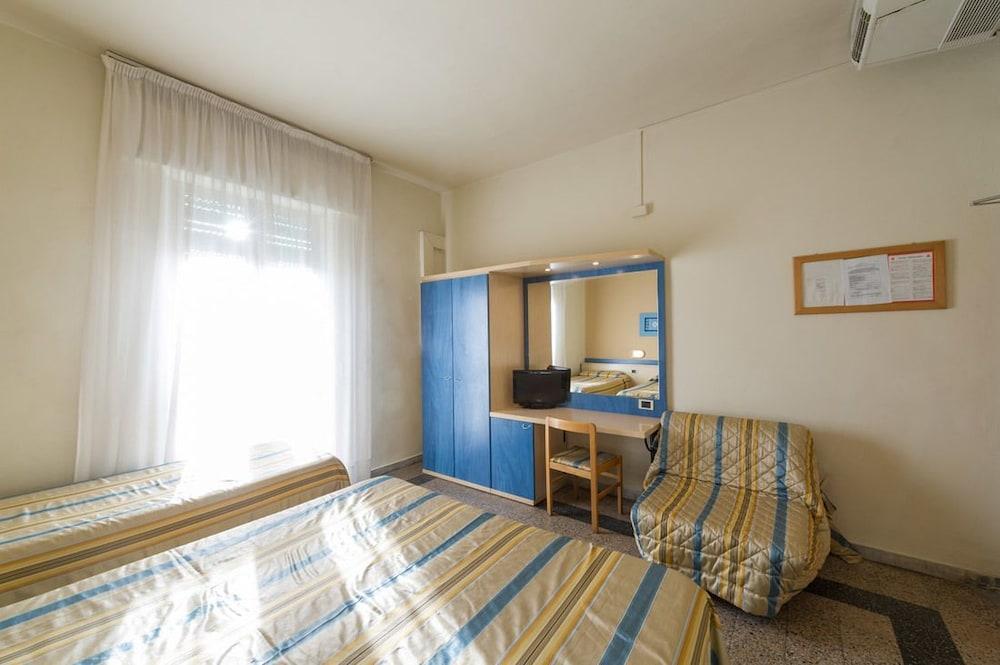 Hotel Moderno Pisa Esterno foto